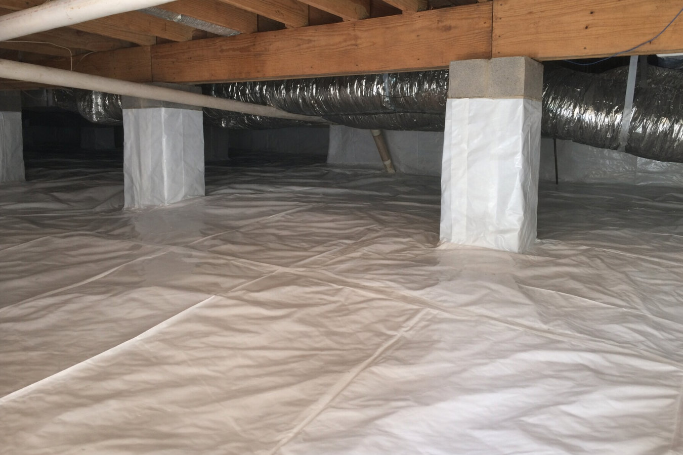 Crawl space vapor barrier in Great Falls, MT